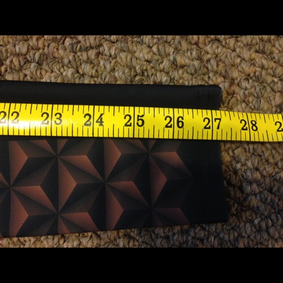 Bonvirage Yoga Pants - Picture 7 of 7